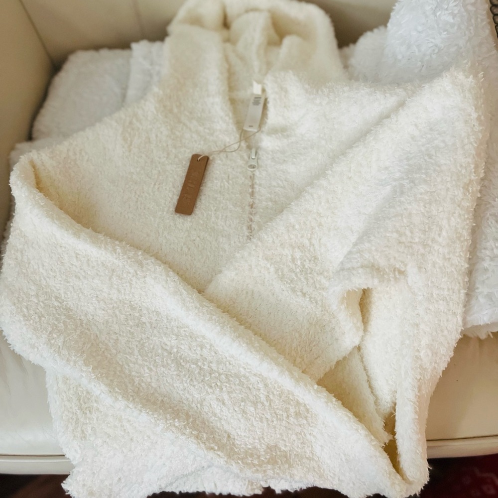 Cropped teddy bear hoodie by Skims. NWT sz S/M.